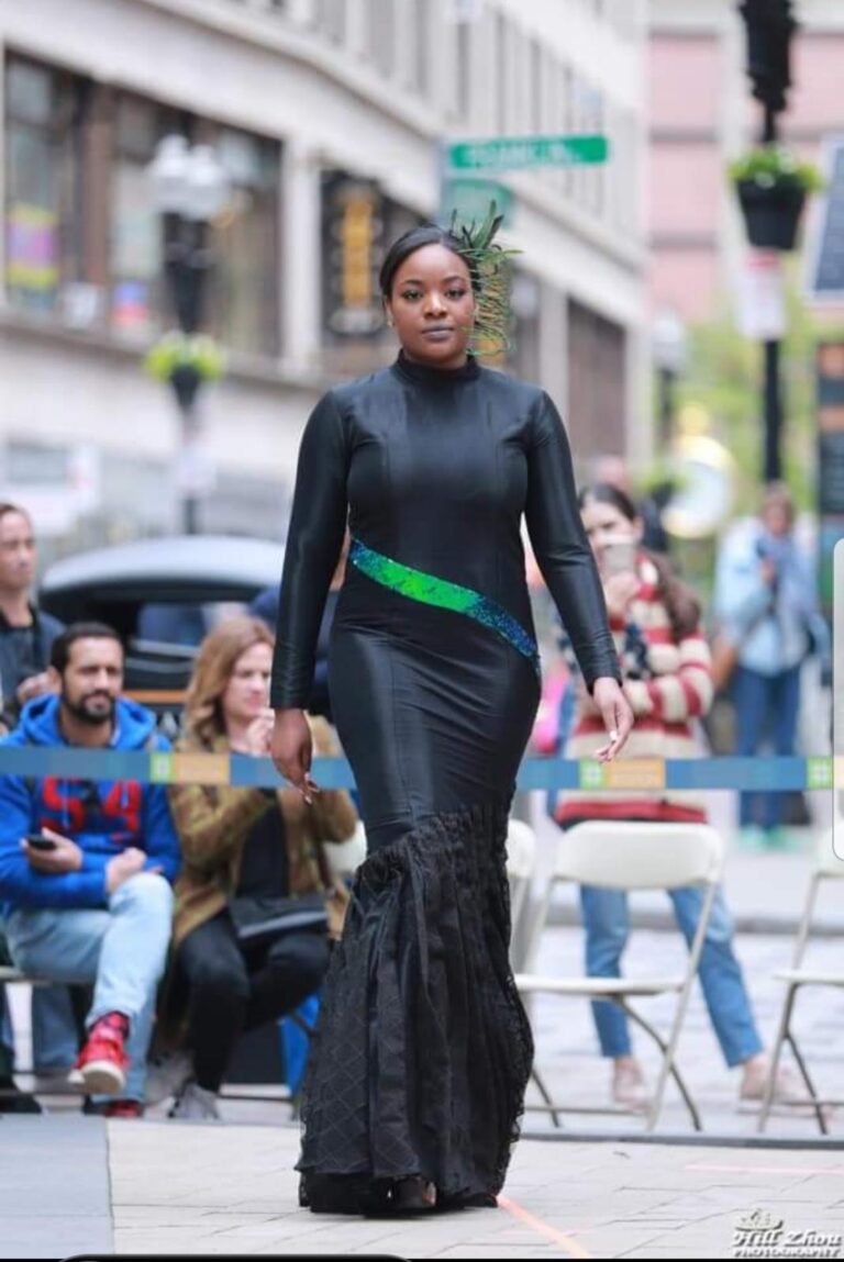 Raj Collections And Boutique Designs Model Image 51